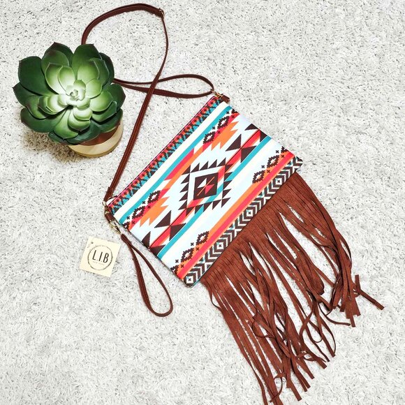 Crossbody Clutch Bag. Southwestern Pattern. Faux Leather Fringe. NWT - Picture 6 of 6
